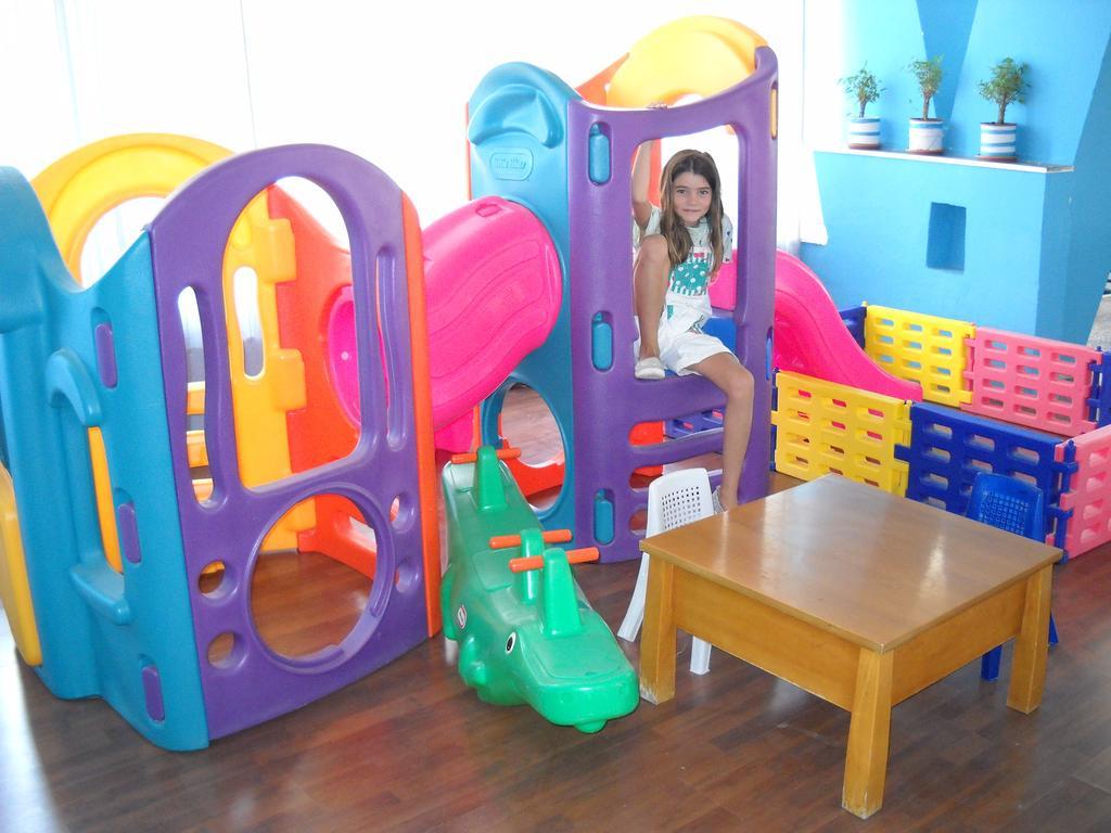 Argo Hotel Aegina Kültér fotó