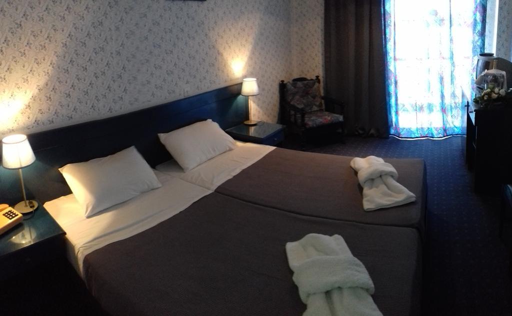 Argo Hotel Aegina Kültér fotó